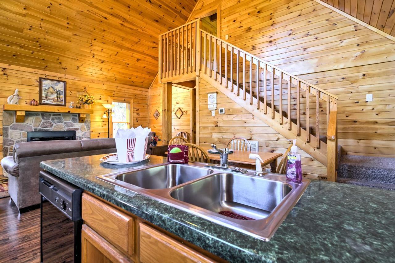 Sevierville Retreat Private Hot Tub And Lake Views! Exteriör bild