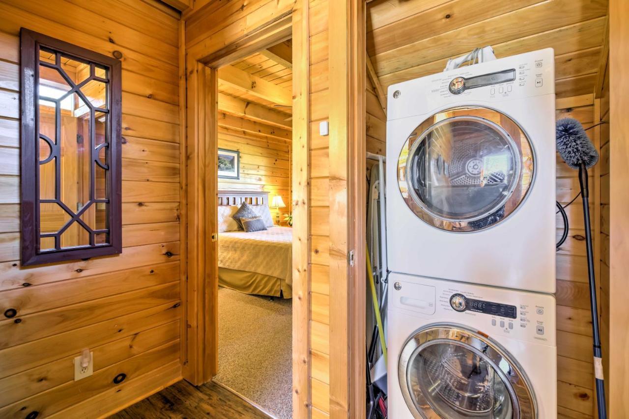 Sevierville Retreat Private Hot Tub And Lake Views! Exteriör bild